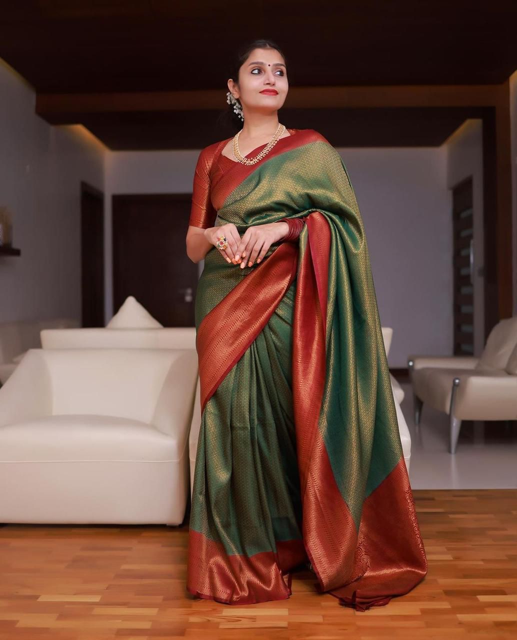 Moiety Green Soft Silk Saree with Sempiternal Blouse Piece