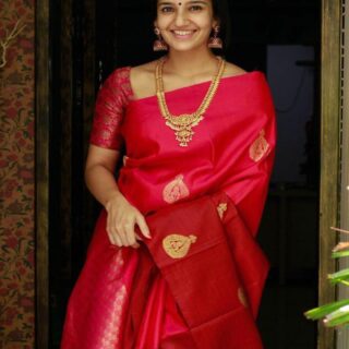 Desultory Red Soft Banarasi Silk Saree With Dalliance Blouse Piece