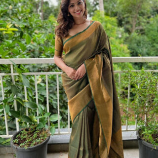 Eye catching Mehndi Soft Silk Saree with Comely Blouse Piece