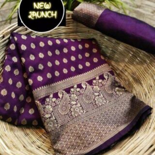 Divine Purple Soft Banarasi Silk Saree With Bewitching Blouse Piece