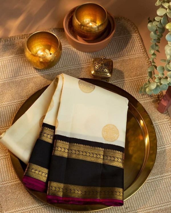 Pure Reach Silk Cream White Color With Lovely Black Pallu Weaving Jacquard Bengali Saree