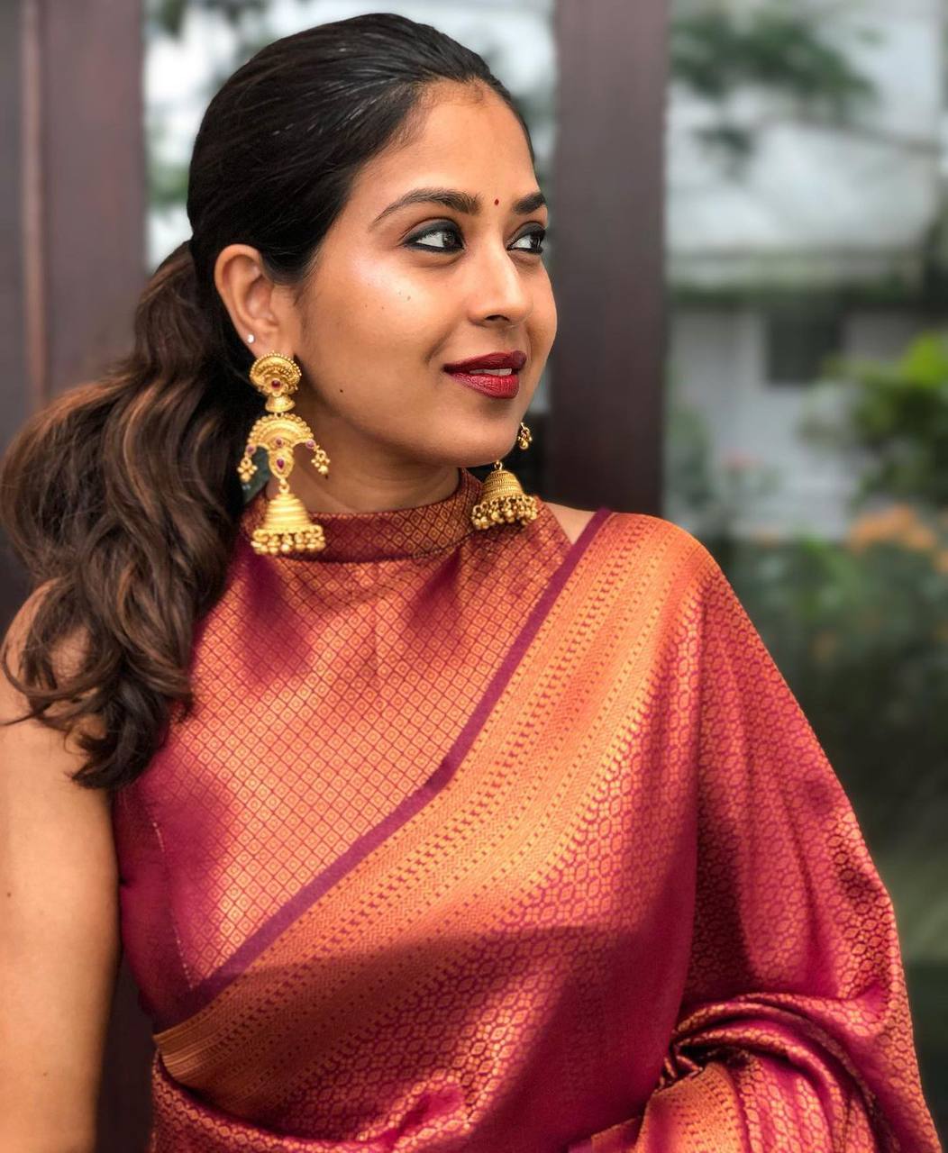 Murmurous Wine Soft Silk Saree With Nemesis Blouse Piece - Image 3