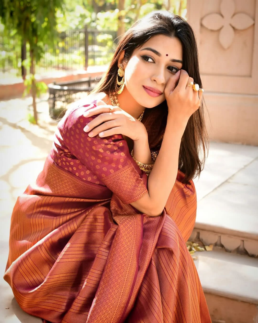 Unique Wine Soft Silk Saree With Wonderful Blouse Piece - Image 3