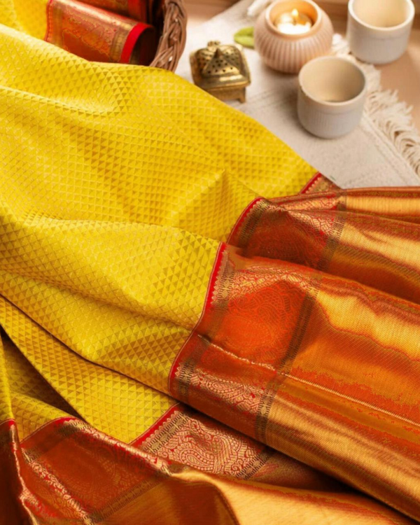 The Silk Magic Yellow & Orange Pure Kanchipuram Saree Online with 0.80m Attached Blouse - Image 3