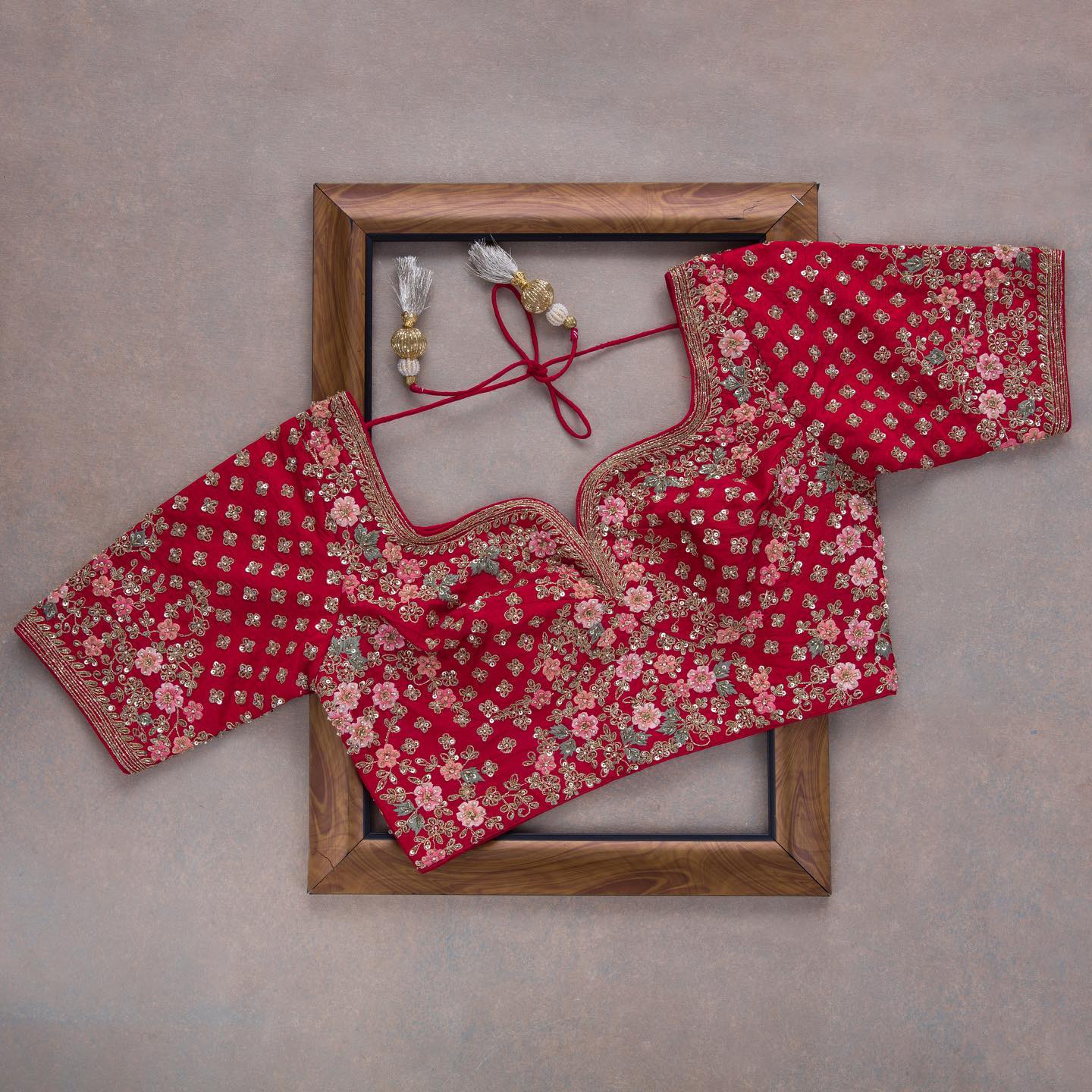 White And Red Colour Rangoli Silk Sequence Embroidery Work Saree With Blouse - Image 2