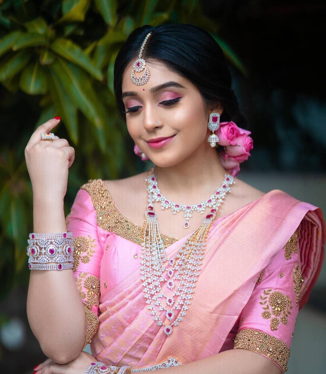 Profuse Pink Soft Silk Saree With Magnific Pink Blouse Piece - Image 4